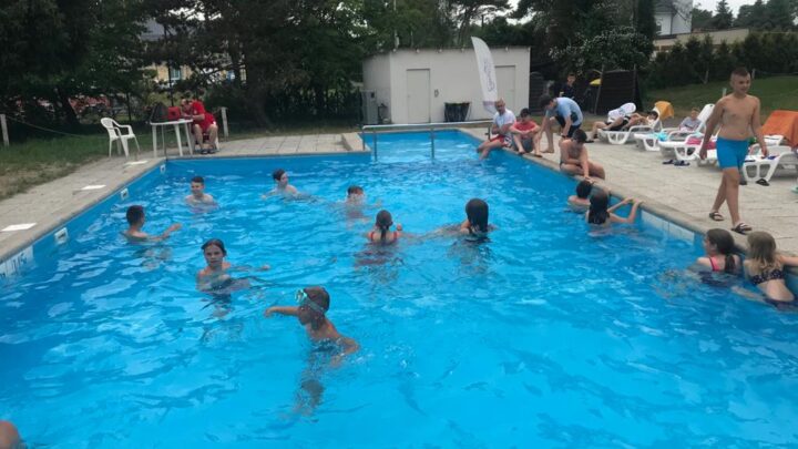 Obóz sportowy Akademii Młody Talent w Mrzeżynie 2021