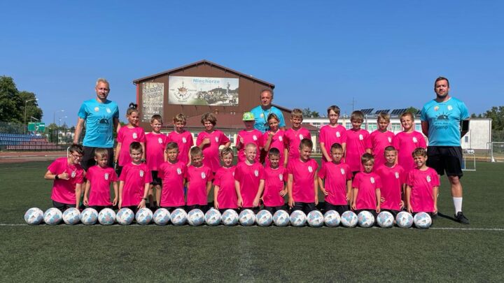 Pozdrowienia z obozu sportowego w Rewalu.