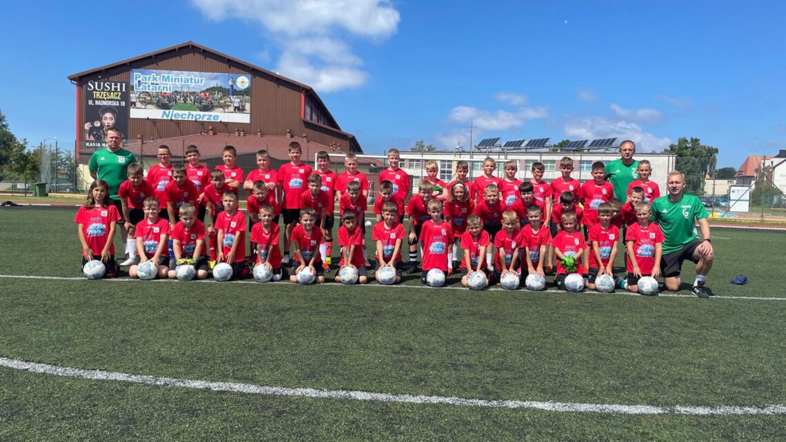 Pozdrowienia z obozu sportowego w Rewalu