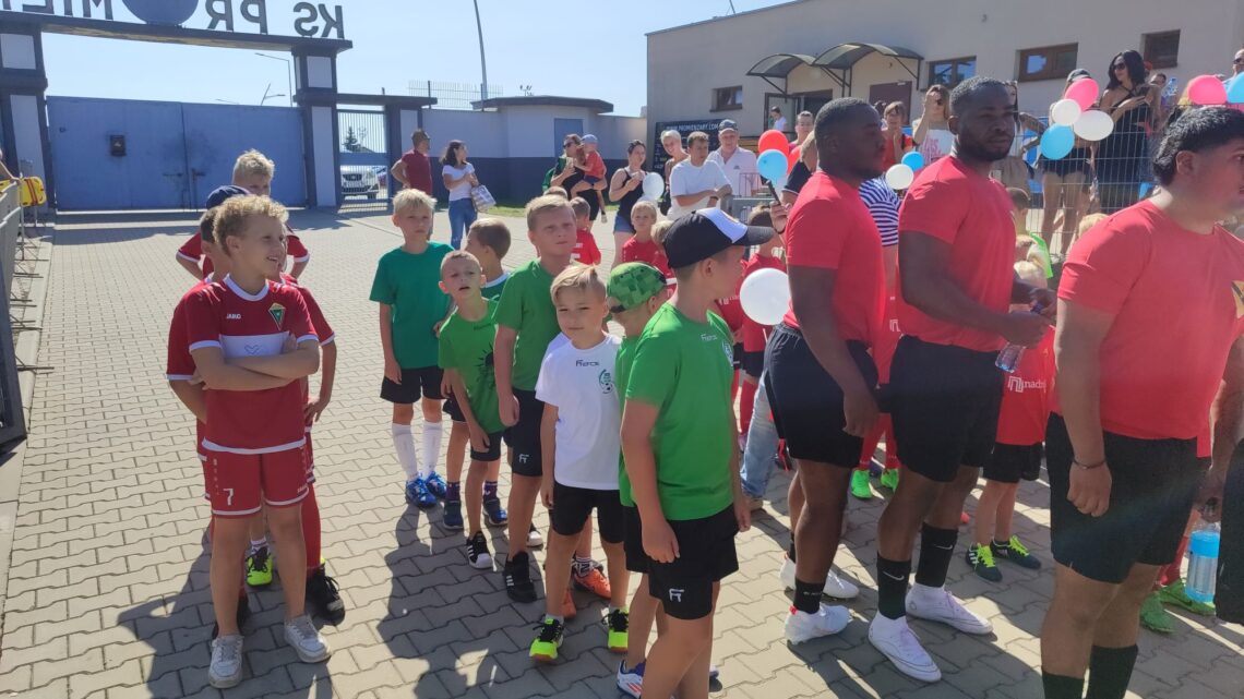 Akademia uczestniczyła w meczu: Żary – US Army